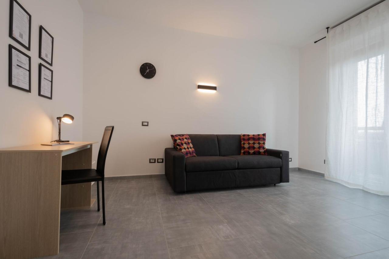 Apartment L&M, Rhomilanofiera Bollate Eksteriør bilde
