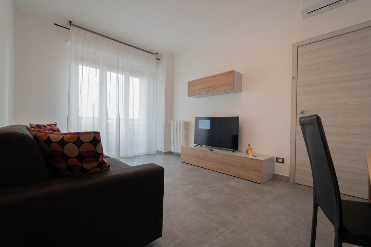 Apartment L&M, Rhomilanofiera Bollate Eksteriør bilde