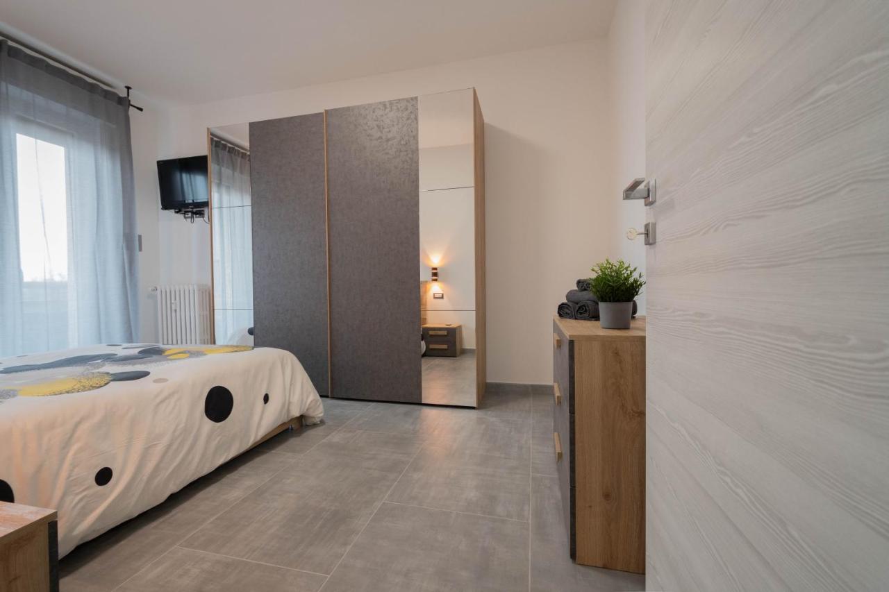 Apartment L&M, Rhomilanofiera Bollate Eksteriør bilde
